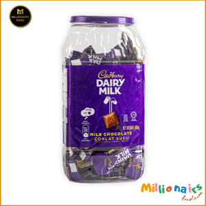 Cadbury Dairy Milk Chunks 382g Jar